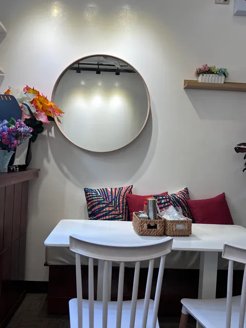 Aquilah Cafe and Restaurant