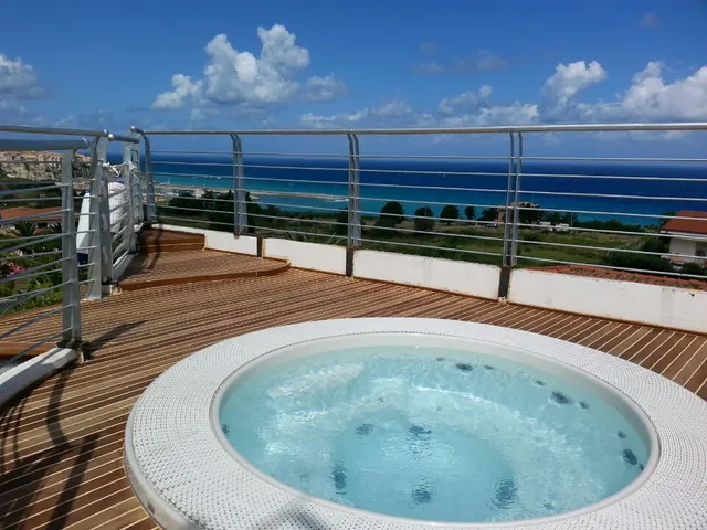 Residence Porto Ulisse Anjou Lucia