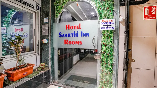 FabHotel Saarthi Inn - Hotel in Kumbharia Gam