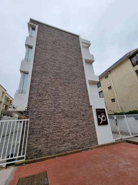 Edificio Praia 58