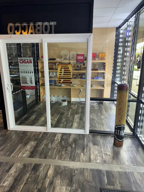 VIP Smoke Shop - Newtown