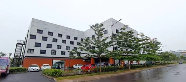 ROYAL EXCLUSIVE MARES 3