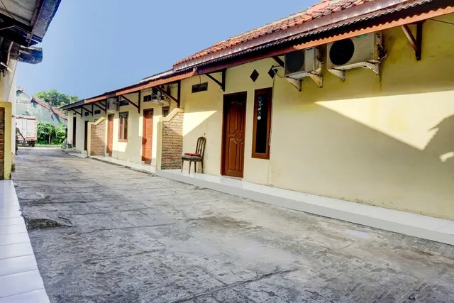 OYO 1187 Penginapan Bunda