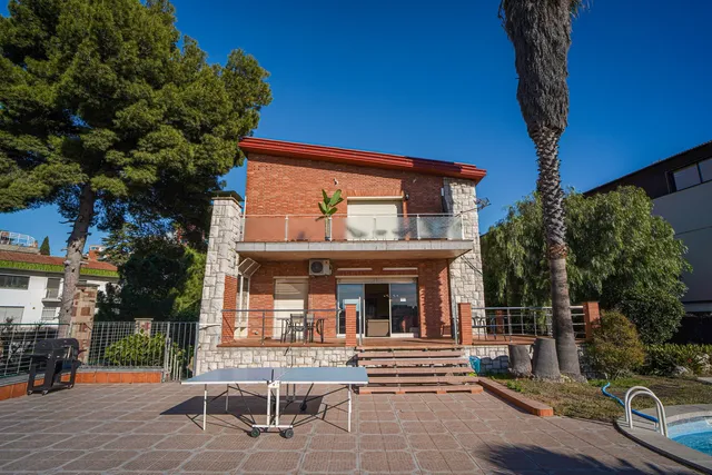 Bed&BCN Pool House Barcelona Barbacoa Piscina Terraza