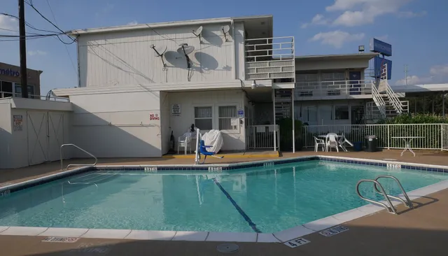 Motel 6 Fort Worth, TX - Stockyards