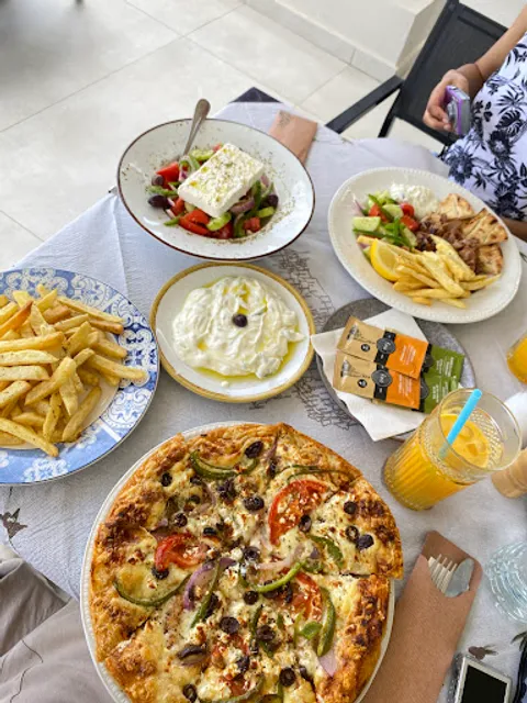 Akrogiali Restaurant Bar