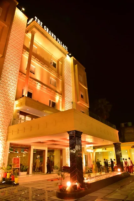Hotel The Grand Palace