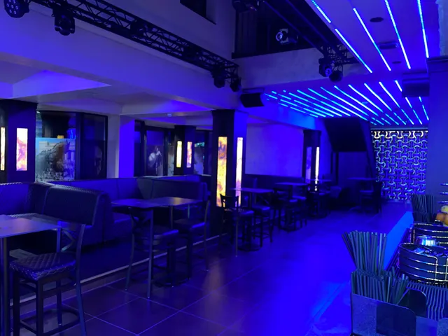 TROJA LOUNGE BAR & CLUB