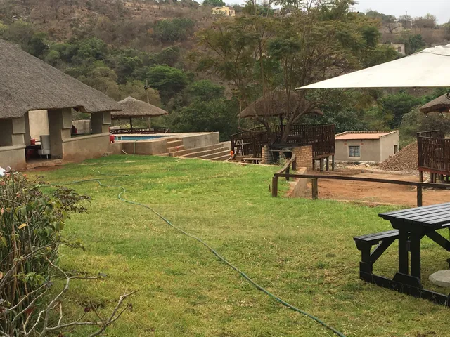 SIYAYA's GUEST PALACE