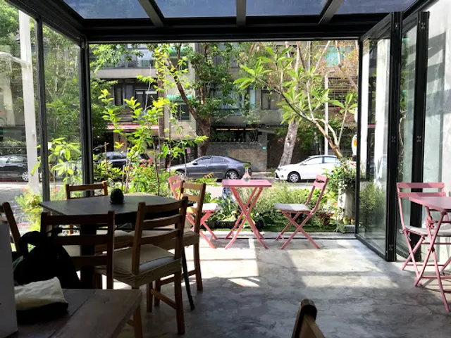 羅得奧商行 senet café