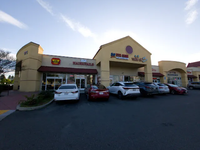 BAMBŪ Desserts and Drinks