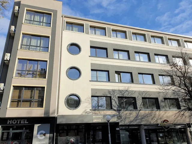 Хотел Централ - Central Hotel