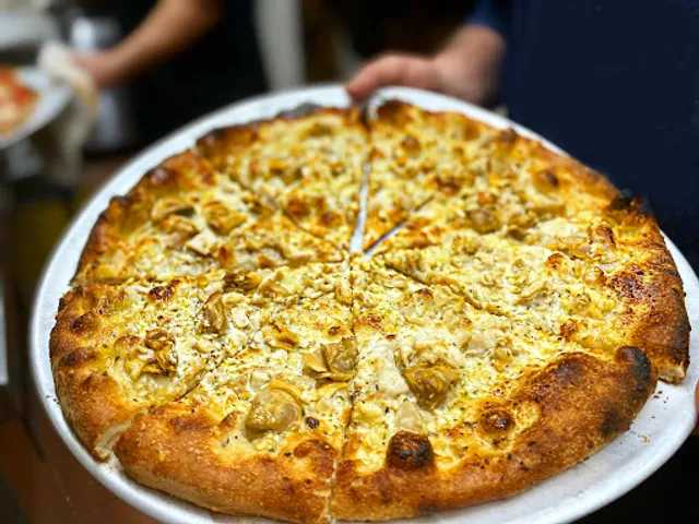 GG's Wood Fired Pizza