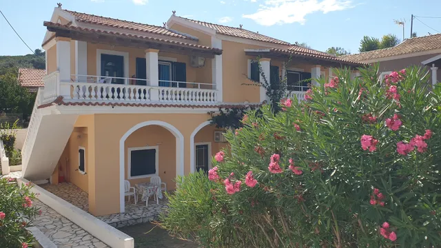 Peli-Maria apartments