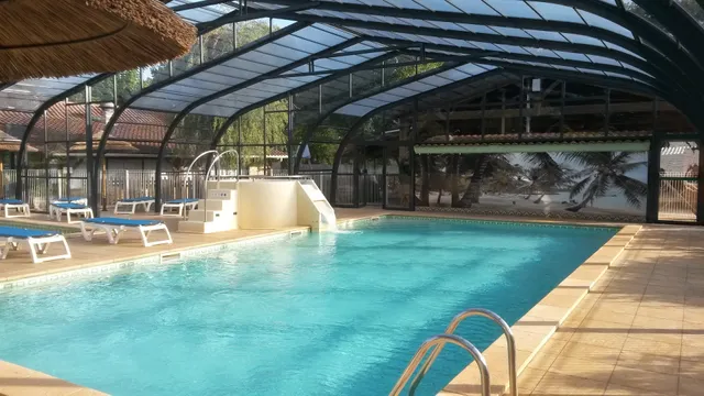 Camping avec Piscine près de Biscarrosse : Camping Les Petits Écureuils ***