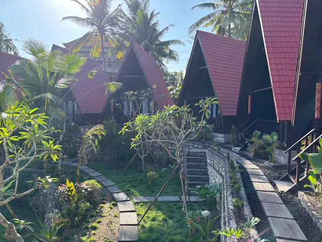 Kelingking Terrace Cottage