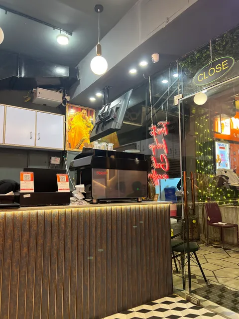 The Tasteland - Bubble Tea & Coffee Bar