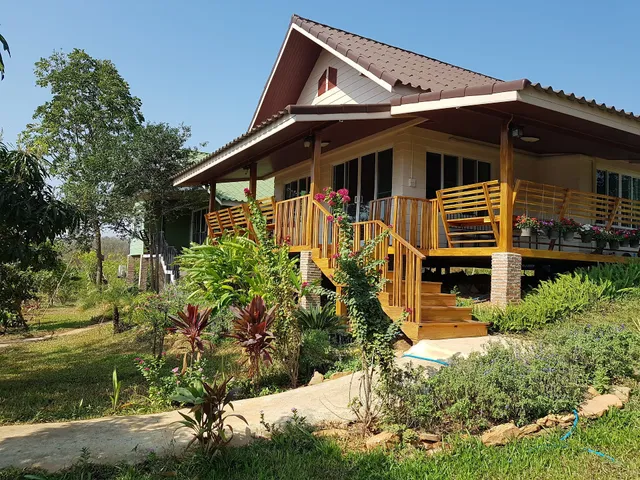 บ้านไร่สุดใจ โฮมสเตย์