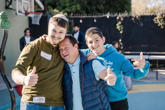 Friendship Circle-Los Angeles