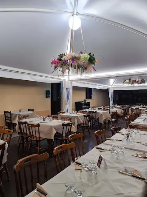 Tozzi • Pizzeria Braceria