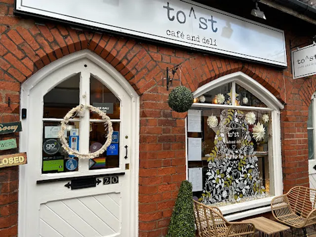 to^st (toast) cafe and deli