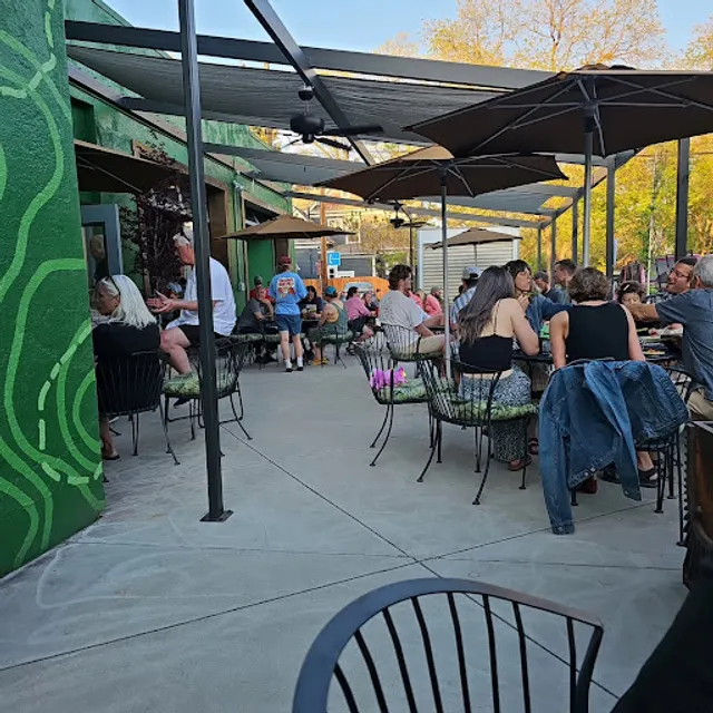 Lost Grove Brewing - Hyde Park