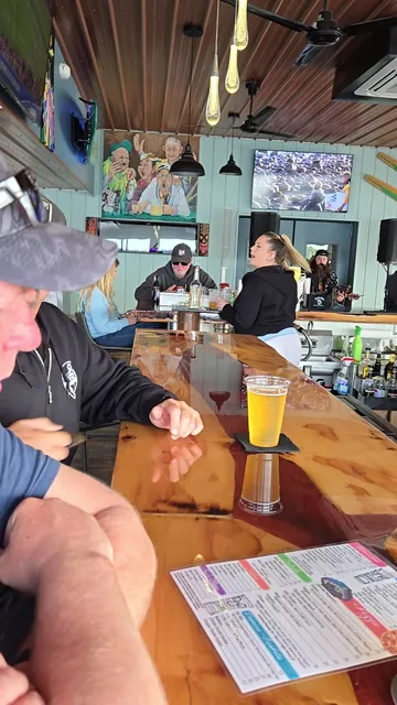 Waters Edge Tiki Bar & Grill