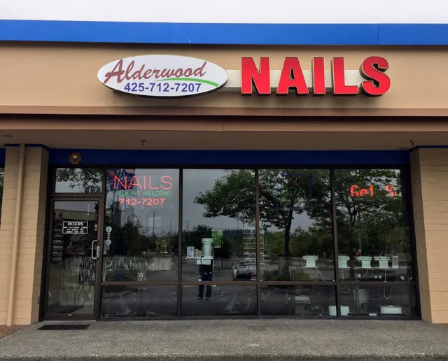Alderwood Nails