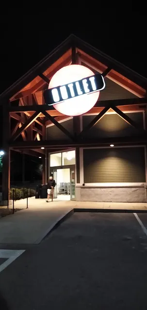 New Hampshire Liquor & Wine Outlets