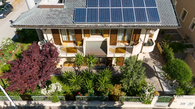 Le Rose Bed & Breakfast