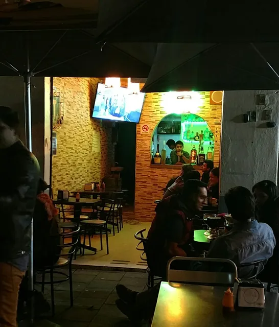 Restaurante bar tres 21