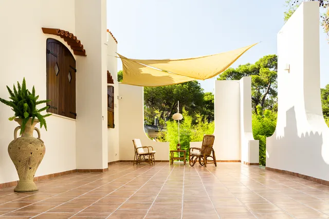 ad astra - residence