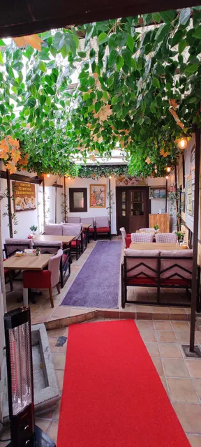 Öz Kırım Tatar Çibörek ve Mantı Evi