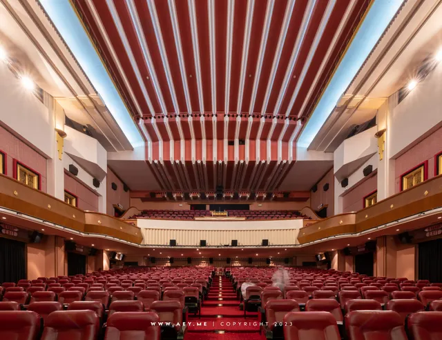 Sala Chalermkrung Royal Theatre