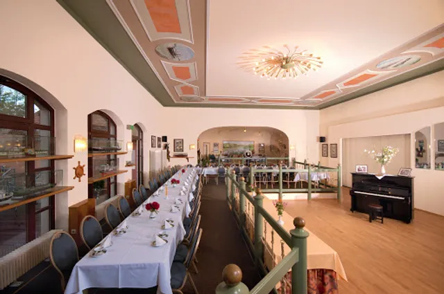 ELBKLAUSE Niederlommatzsch