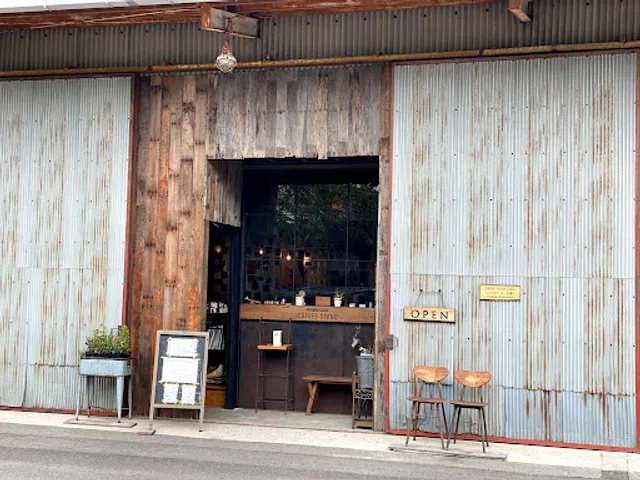 ラフ&タフ コーヒースタンド