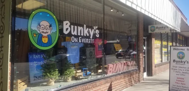 Bunky's on Everett