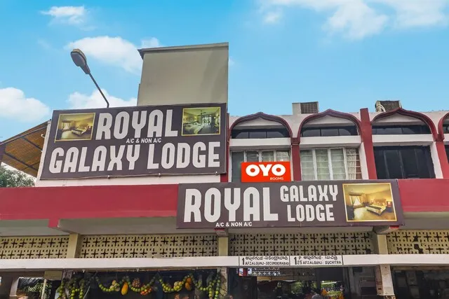 Flagship Royal Galaxy Lodge Near Charminar
