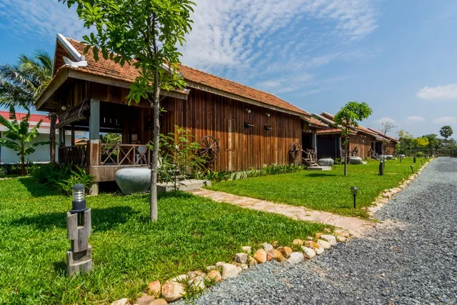 Kampot River Residence