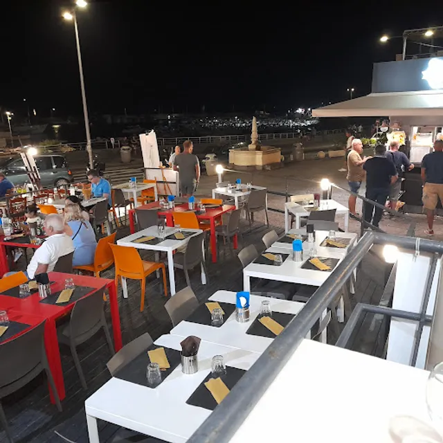 La Luna Rossa Pizzeria LoungeBar