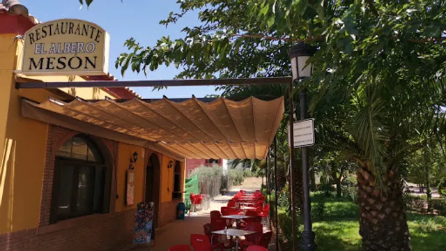 MESON "EL ALBERO"