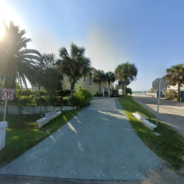 501 Porpoise Point Dr