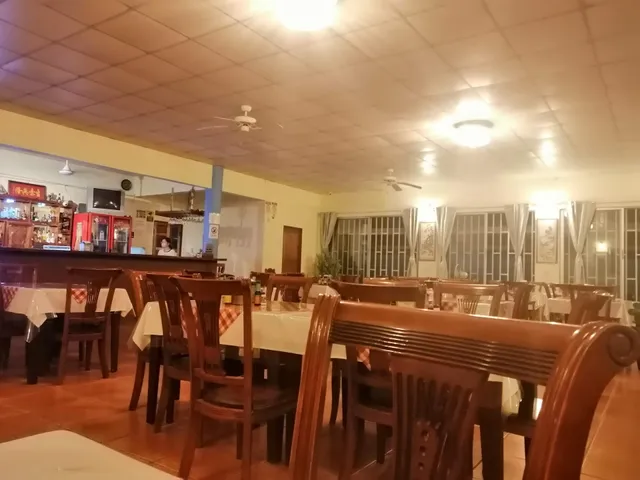 Restaurante Delfín Blanco