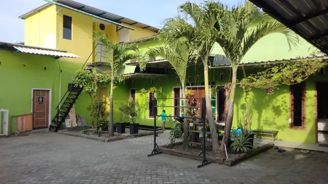 Kost auto syariah anggaswangi