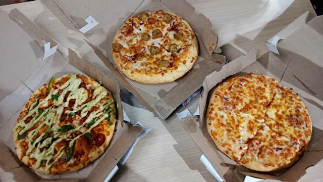 Domino's Pizza | Mahabhairab, Tezpur