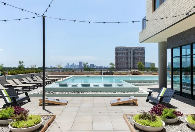 Katy Trail Uptown Apartments