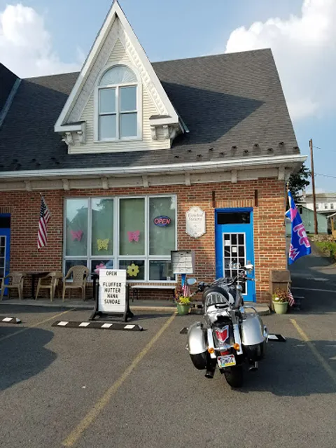 Twisted Sisters Ice Cream and Handmade Chocolates Manheim