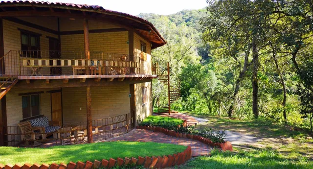 Uma Jorullo Paradise