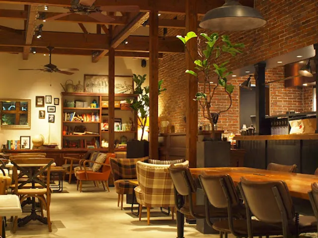 World Café Kofu Showa shop