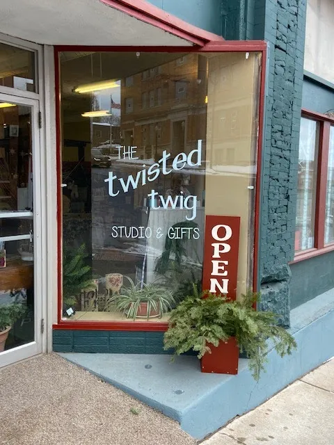 The Twisted Twig Studio & Gifts